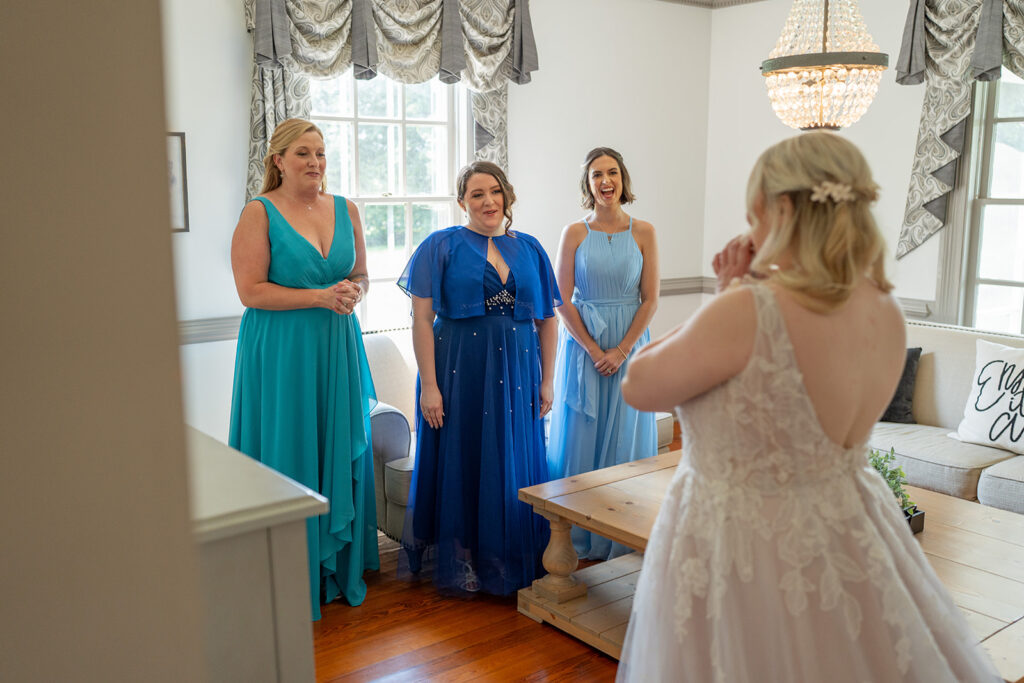 Barns of Kanak wedding photographer - bridesmaids first look reaction in bridal suite